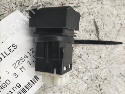 warning-switch-citroen-berlingo-er_-ec_-2018-23905746 main image