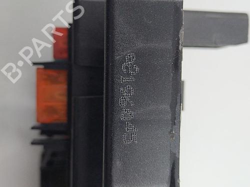 Used Fuse box Fuse box PEUGEOT 206 Hatchback (2A/C) 1.4 16V (88 hp) 22825467 22825467