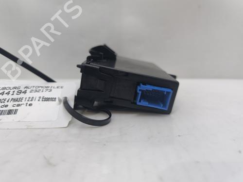 Card reader RENAULT ESPACE IV (JK0/1_) 2.0 Turbo (JK0A, JK0B, JK0N) | BP30928979E4