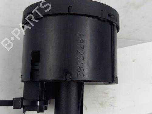Used Headlight switch VW TOURAN (1T1, 1T2) 1.9 TDI (105 hp) 22826107