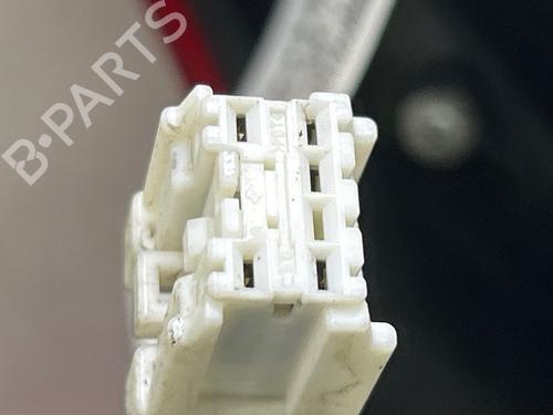 right-taillight-nissan-juke-f15-2010-2011-2012-2013-2014-2015-2016-2017-2018-2019-40204355 main image
