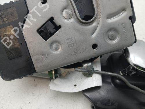 front-left-lock-opel-meriva-a-mpv-x03-2003-2004-2005-2006-2007-2008-2009-2010-31271675 main image