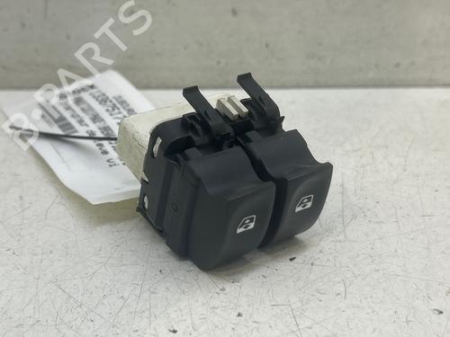 Used Left front window switch Left front window switch RENAULT CLIO III Grandtour (KR0/1_) 1.5 dCi (KR0F) (86 hp) 39727380 39727380