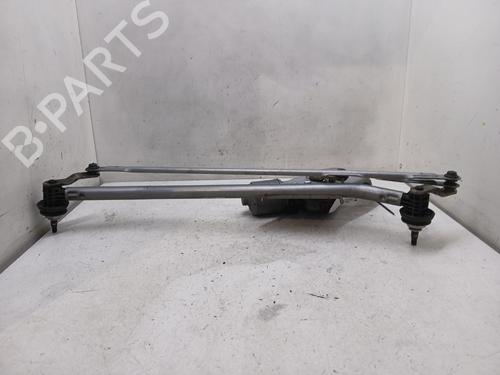 Motor limpia delantero Motor limpia delantero DACIA LOGAN MCV (KS_) 1.5 dCi (KS0W) (86 hp) 39663770 39663770