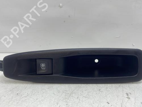 Høyre bak elrute bryter RENAULT CAPTUR I (J5_, H5_) 1.5 dCi 110 (110 hp) 29044037