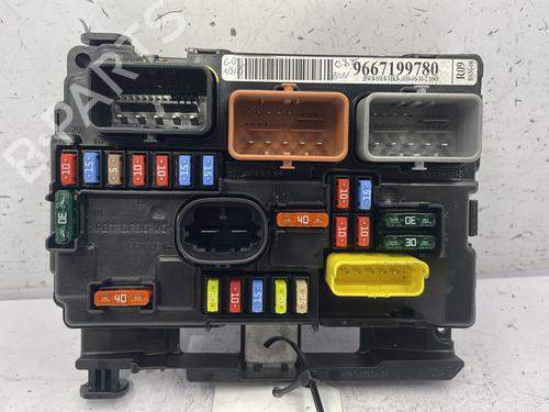 Used Fuse box CITROËN C3 I (FC_, FN_) 1.4 HDi (68 hp) 25204837