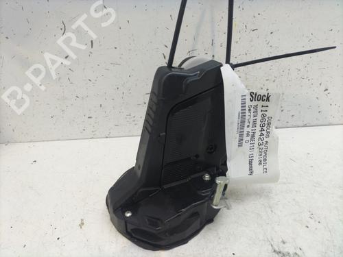 Used Rear right lock TOYOTA YARIS (_P13_) 1.5 Hybrid (NHP130_, NHP130) (101 hp) 28824038