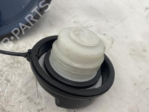 Tanklåg OPEL CORSA E (X15) 1.4 (08, 68) | BP24520851C131 - Image 2