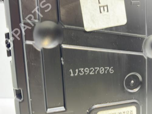 Instrument cluster RENAULT KOLEOS II (HC_) 2.0 dCi 175 (HCAK) | BP30326915C47