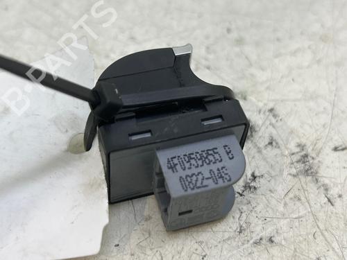 right-front-window-switch-audi-a3-sportback-8pa-2004-2005-2006-2007-2008-2009-2010-2011-2012-2013-2014-2015-37237324 main image