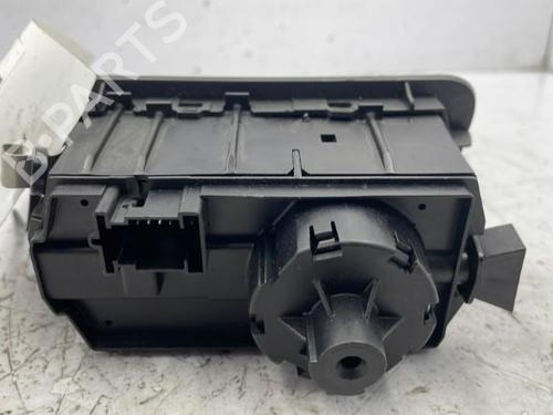Used Headlight switch MERCEDES-BENZ CLS (C219) CLS 320 CDI (219.322) (224 hp) 22834112