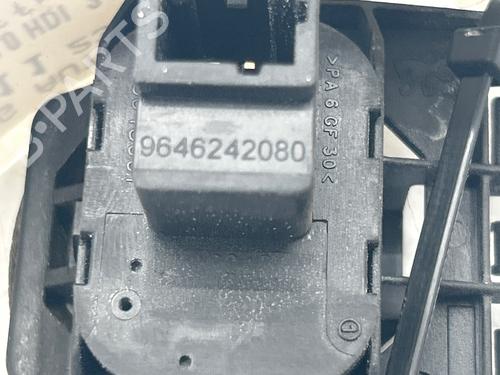Used Switch Switch PEUGEOT 407 (6D_) 2.0 HDi 135 (6DRHRH, 6DRHRE, 6DRHRG, 6DRHRJ) (136 hp) 40055055 40055055