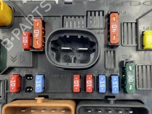 Fuse box CITROËN C3 I (FC_, FN_) 1.4 i | BP22833502E1 