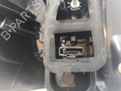 right-taillight-dacia-logan-mcv-ii-2013-32382961 main image