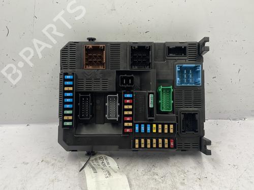 Used Fuse box PEUGEOT 208 I (CA_, CC_) 1.5 BlueHDI 100 (102 hp) 22845597
