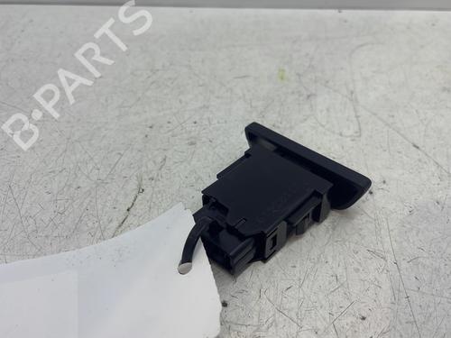 Warning switch TOYOTA YARIS (_P21_, _PA1_, _PH1_) 1.5 Hybrid (MXPH10, MXPH11) | BP37732295I22 - Image 3