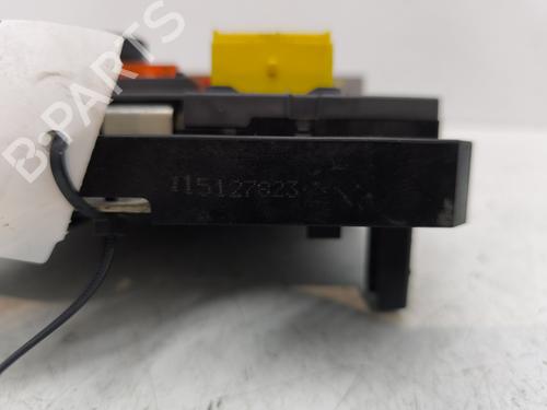 Fuse box PEUGEOT 5008 (0U_, 0E_) 1.6 HDi | BP30200275E1 