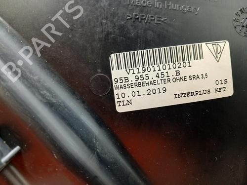 Used Windscreen washer tank Windscreen washer tank 39600076 39600076