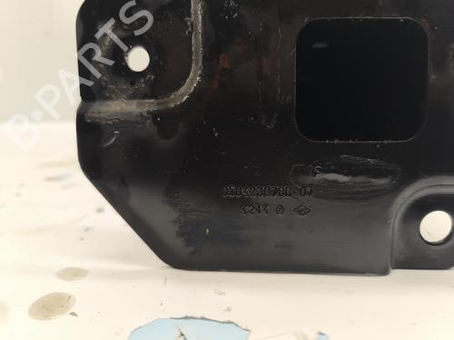 Used Rear bumper reinforcement Rear bumper reinforcement RENAULT ZOE (BFM_) ZOE (92 hp) 33748180 33748180