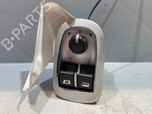 Used Left front window switch PEUGEOT 206+ (2L_, 2M_) 1.1 (60 hp) 29466609