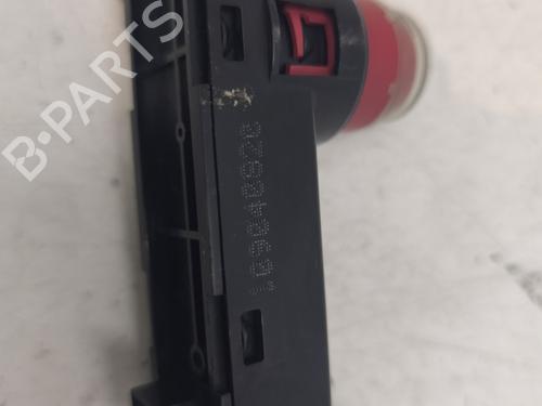 Used Warning switch Warning switch FIAT 500 (312_) 1.3 D Multijet (312AXB1A) (75 hp) 27453486 27453486