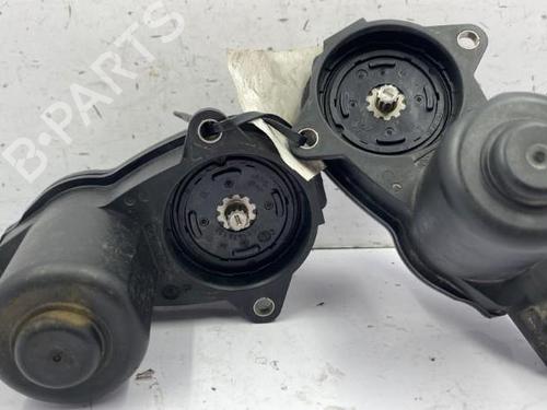 Used Electric handbrake Electric handbrake FIAT 500X (334_) 1.6 D Multijet (334AXA1B, 334AXA11) (120 hp) 22840198 22840198