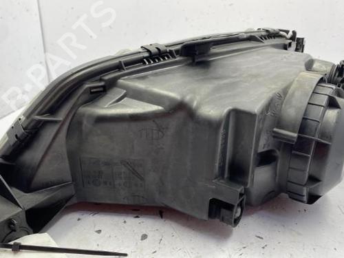 Højre forlygte PEUGEOT 306 Hatchback (7A, 7C, N3, N5) 1.9 D (68 hp) 29213495