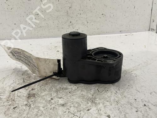 electric-handbrake-citroen-c4-picasso-ii-2013-24981610 main image