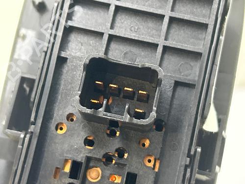 Right front window switch CHEVROLET TRAX 1.7 TD | BP38326215I26 - Image 4