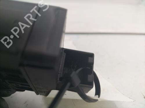 switch-vw-golf-vii-5g1-bq1-be1-be2-2012-2013-2014-2015-2016-2017-2018-2019-2020-2021-30929196 main image