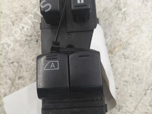 Used Switch NISSAN MICRA IV (K13K, K13KK) 1.2 (80 hp) 23888783