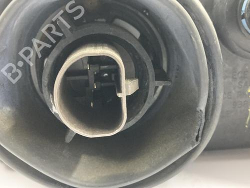 Used Right headlight Right headlight DODGE STRATUS 2.5 V6 (170 hp) 22817553 22817553