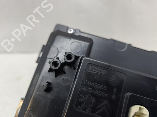 Used Display monitor Display monitor PEUGEOT 308 II (LB_, LP_, LW_, LH_, L3_) 1.6 GTi PureTech 263 (L3EGXP) (263 hp) 33717281 33717281