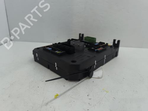 Used Fuse box Fuse box CITROËN C4 II (NC_) 1.6 HDi 90 (92 hp) 31581710 31581710