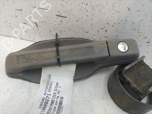 Used Front left exterior door handle IVECO DAILY II Platform/Chassis 35-8 (12931102, 12931104, 12931111, 12931112, 12931117,... (75 hp) 27989676