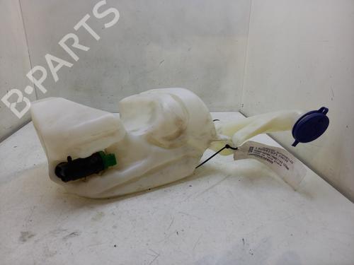 Used Windscreen washer tank Windscreen washer tank 39528338 39528338