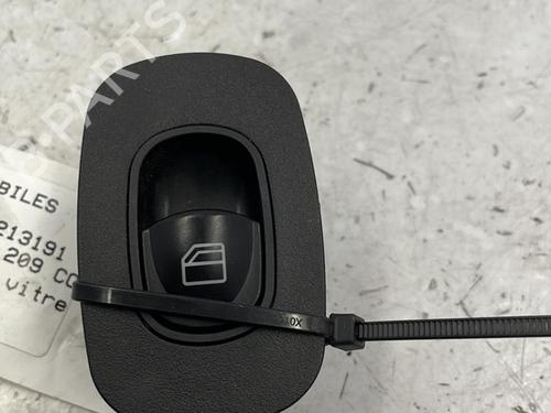 Used Right rear window switch Right rear window switch MERCEDES-BENZ CLK (C209) CLK 220 CDI (209.308) (150 hp) 22829961 22829961