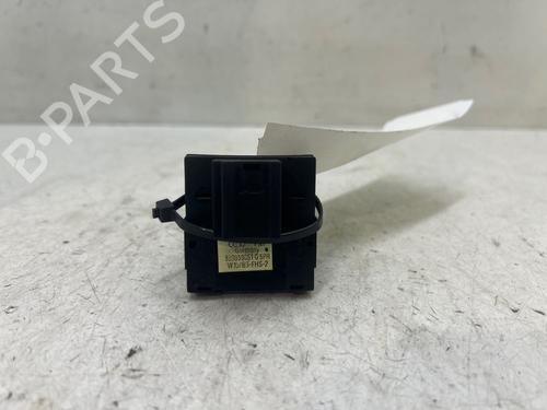 Left front window switch AUDI A3 (8P1) 1.6 TDI | BP38677007I27 - Image 4