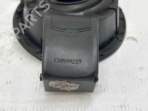 Used Fuel flap Fuel flap 38476128 38476128