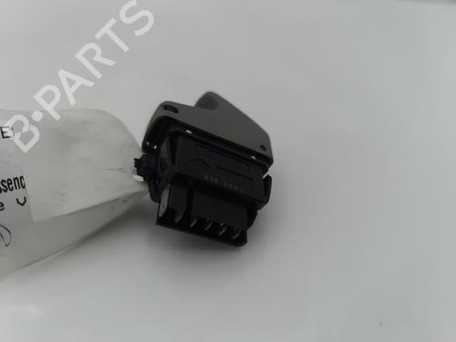 Used Right front window switch Right front window switch RENAULT TWINGO I (C06_) 1.2 16V (C06C, C06D, C06K) (75 hp) 34504717 34504717