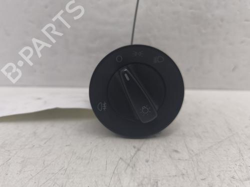 Used Headlight switch VW NEW BEETLE (9C1, 1C1) 2.0 (115 hp) 31034974
