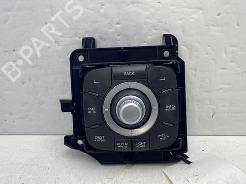 Used Switch RENAULT MEGANE III Hatchback (BZ0/1_, B3_) 1.5 dCi (BZ0C) (90 hp) 30973694