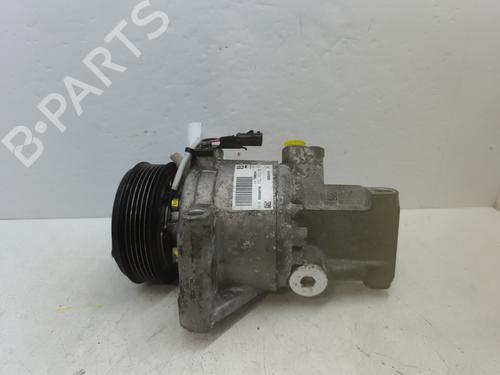 Used AC compressor AC compressor DACIA SANDERO II 1.5 Blue dCi 95 (B8JL) (95 hp) 32331123 32331123