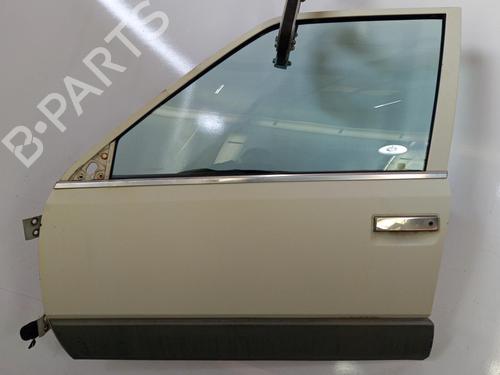 Used Left front door Left front door 22815412 22815412