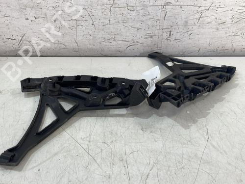 Used Rear bumper bracket RENAULT TWINGO III (BCM_, BCA_) 1.0 SCe 70 (BCMB) (69 hp) 28591725