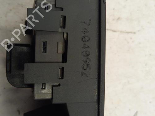 Used Switch Switch AUDI A1 (8X1, 8XK) 1.2 TFSI (86 hp) 22827809 22827809