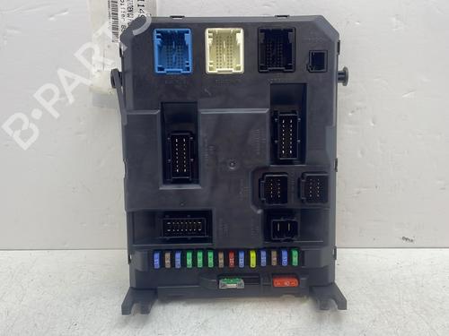 fuse-box-citroen-c3-picasso-sh_-2008-30327000 main image