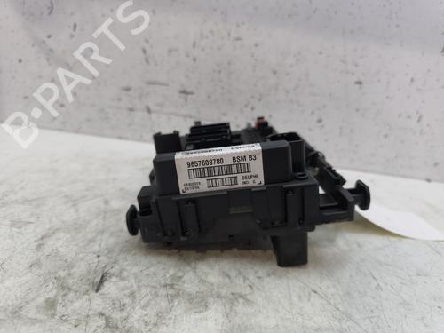 Fuse box PEUGEOT 206 Hatchback (2A/C) 1.4 HDi eco 70 | BP28525927E1