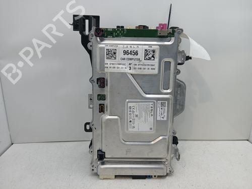 Used Electronic module TESLA MODEL Y (5YJY) Long Range All-wheel Drive (514 hp) 31581424