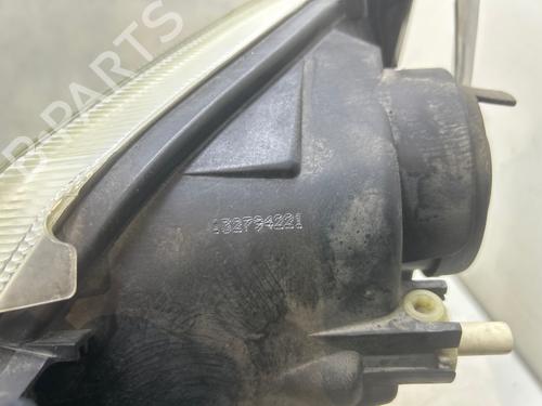 Used Right headlight Right headlight OPEL MERIVA A MPV (X03) 1.6 16V (E75) (100 hp) 39979105 39979105